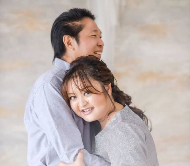 Agus dan Ester. Foto: Instagram @ester_aster