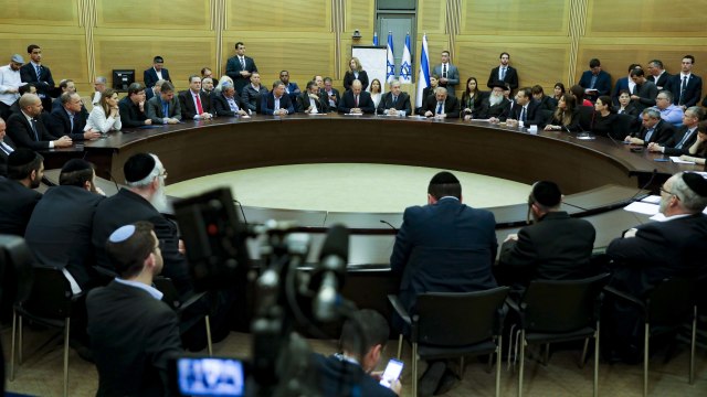 Pertemuan blok sayap kanan Israel di Knesset (parlemen) di Yerusalem pada 4 Maret 2020 Foto: Menahem Kahana / AFP