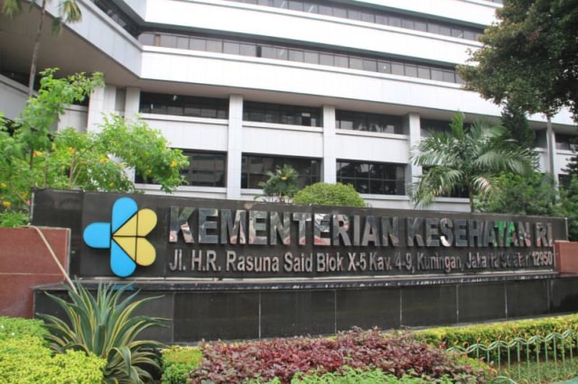 Menteri Kesehatan Di Negara Lain Yang Non-Kesehatan