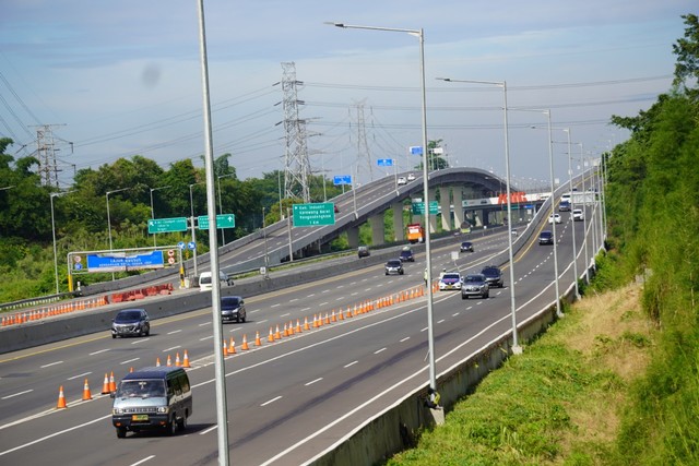 Sebanyak 356.010 kendaraan tercatat meninggalkan Jakarta pada H-2 (23 Desember 2020) sampai H-1 (24 Desember 2020) libur Natal 2020. Foto: Dok. Jasamarga