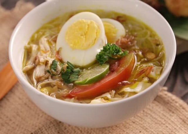 Ilustrasi Soto Ayam Bening. Sumber: Caramembuat.id