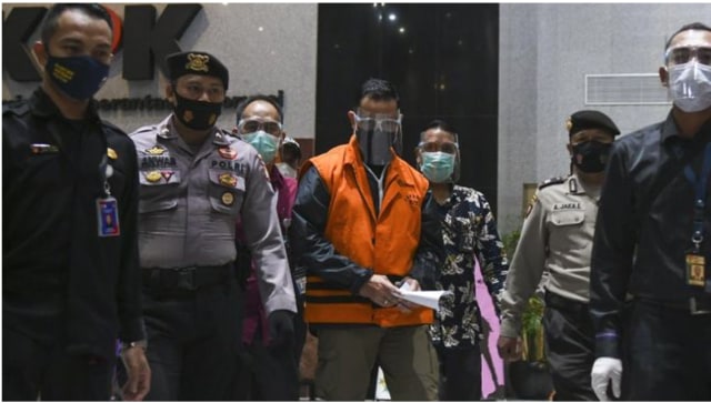 Mensos Juliari P Batubara diperiksa KPK dalam dugaan kasus korupsi dana bansos Covid-19 (ANTARA FOTO/GALIH PRADIPTA)