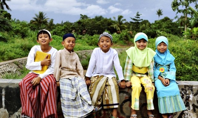 Ilustrasi Pemeluk Agama Islam. Sumber: Islamic-center.or.id