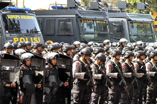 Dokumentasi 4 ribu anggota gabungan TNI dan Polri mengikuti apel gelar pasukan di area Bogor Nirwana Residence, Kota Bogor, Jawa Barat, Rabu (10/4/2019).