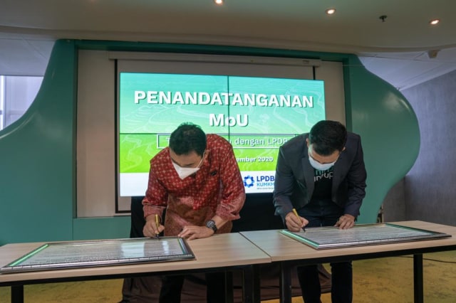 Lembaga Pengelola Dana Bergulir Koperasi Usaha Mikro, Kecil dan Menengah (LPDB-KUMKM) menjalin sinergi dengan TaniHub Group Indonesia terkait pemberdayaan KUMKM.  Foto: Dok. LPDB-KUMKM