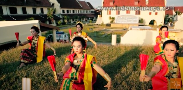 Tari Kipas Pakarena foto: YouTube/IndonesiaKaya