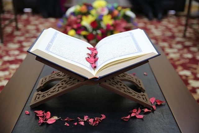 Belajar mengenal makharijul huruf. Foto: Pixabay