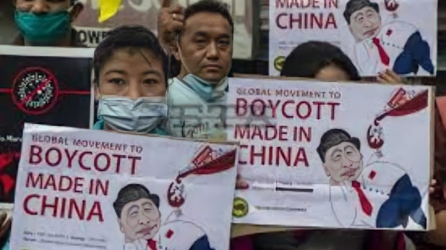 demonstrasi menuntut pemerintah India untuk memberlakukan boikot terhadap produk China