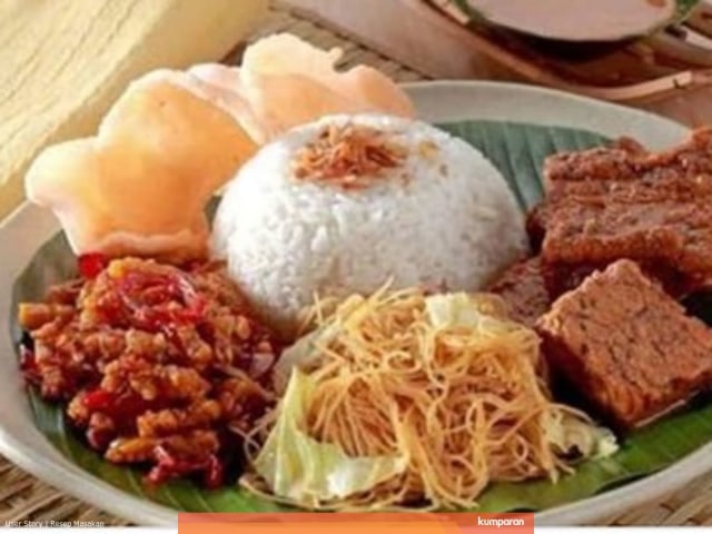 Ilustrasi Nasi Uduk Betawi. Sumber: Kumparan.com