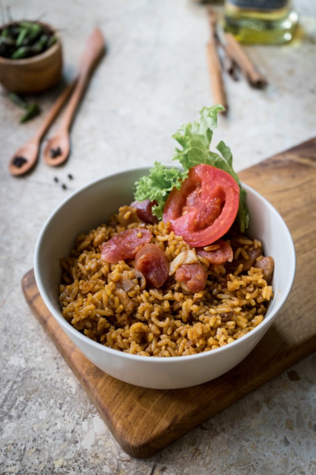 Ilustrasi Nasi Goreng. Sumber: Id.linkedin.com