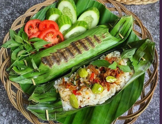 Resep Nasi Bakar Sambal Teri Petai, Foto: Dok. prasmanan