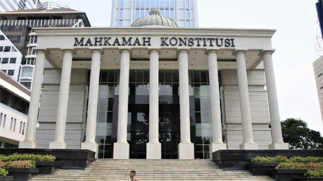 Kawal 'Yang Mulia' dalam Sidang Sengketa Pilkada