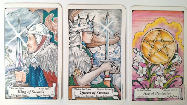 King of Swords, Queen of Swords, Ace of Pentacles (Foto: Lidia)