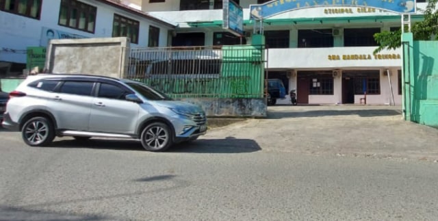 SMA Mandala Trikora Jayapura yang masih menerapkan sekolah daring di tengah pandemi. (BumiPapua.com/Qadri Pratiwi)