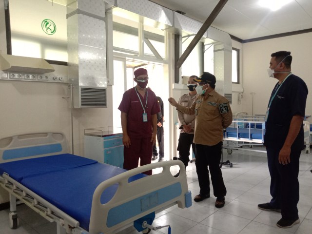 Wali Kota Malang, Sutiaji saat meninjau lokasi, Senin (14/12/20). Foto: Feni.