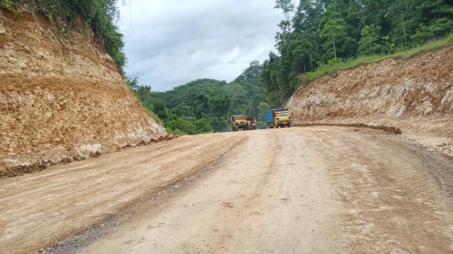 Proyek JLS sepanjang 18 Km yang akan menyambungkan dua pantai. Foto Rizal.