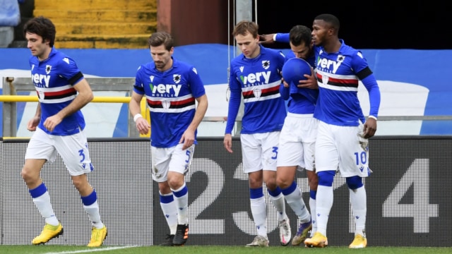Selebrasi pemain Sampdoria usai mencetak gol ke gawang Inter Milan pada pertandingan lanjutan Serie A Italia di Stadio Comunale Luigi Ferraris, Genoa, Italia.
 Foto: Jennifer Lorenzini/REUTERS