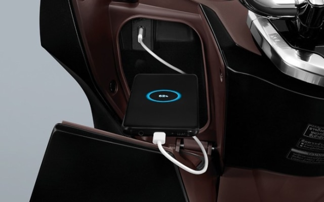 Fitur USB port di PCX 160. Foto: AP Honda Thailand