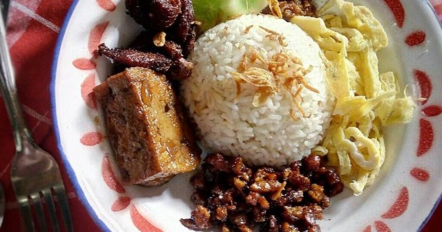 Nasi Uduk Betawi Foto: dok Pinterest