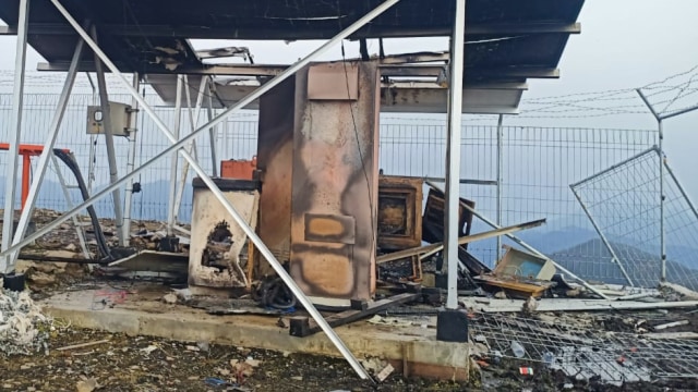 BTS di Kabupaten Puncak yang dibakar OTK. (Dok Kominfo Puncak)
