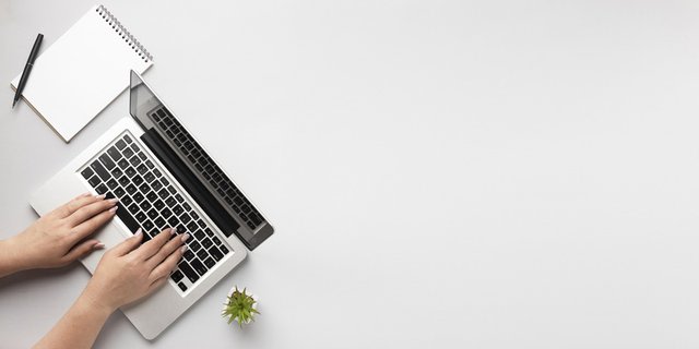 Ilustrasi Menulis Teks Deskripsi, Foto: Shutterstock
