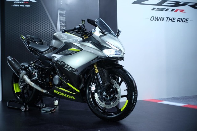 All New Honda CBR150R versi modifikasi. Foto: Bangkit Jaya Putra/kumparan
