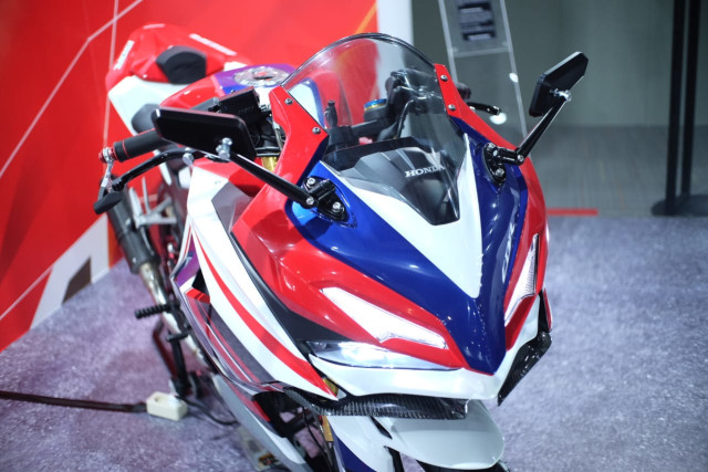 All New Honda CBR150R versi modifikasi. Foto: Bangkit Jaya Putra/kumparan