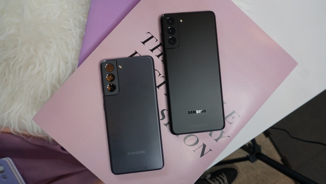 Samsung Galaxy S21 dan Galaxy S21 Plus. Foto: Bianda Ludwianto/kumparan