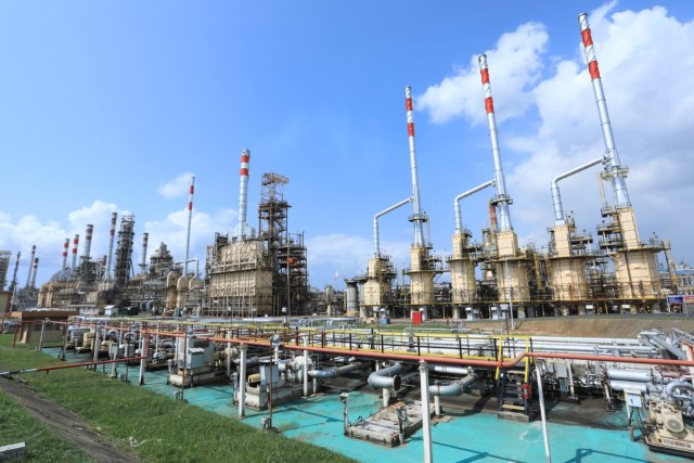 Kilang Pertamina Cilacap uji coba produksi green Diesel dan green avtur. Foto: Dok. Pertamina