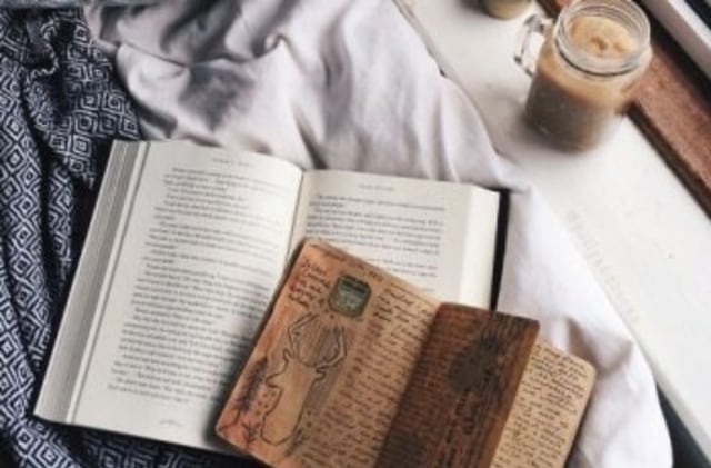 Ilustrasi Buku untuk Referensi, Sumber: Kumparan
