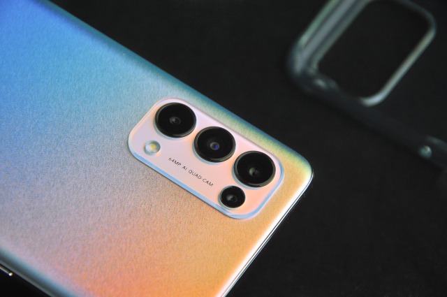 Oppo Reno 5 Foto: Kevin S. Kurnianto/kumparan