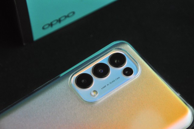 Oppo Reno 5 Foto: Kevin S. Kurnianto/kumparan