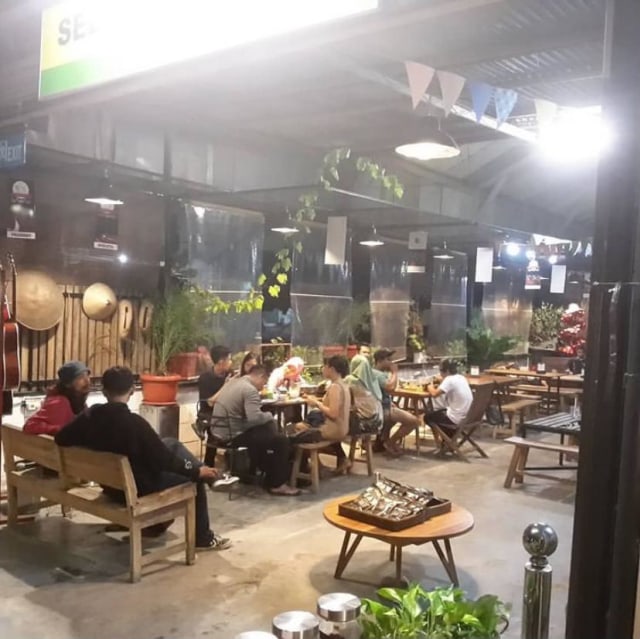 Perkembangan Coffee Shop Yang Semakin Maju di Kalangan Anak Muda