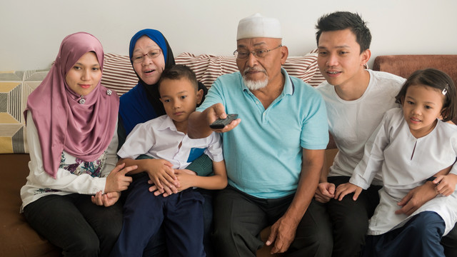 Ilustrasi generasi sandwich. Foto: Getty Images