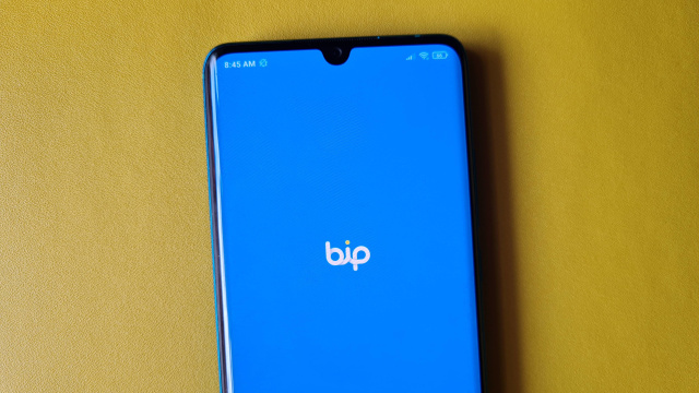 Aplikasi pesan BiP pesaing WhatsApp. Foto: Bianda Ludwianto/kumparan