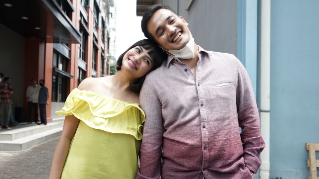 Artis Vanessa Angel bersama Bibi Andriansyah saat ditemui di kawasan Tendean, Jakarta, Rabu, (20/1). Foto: Ronny