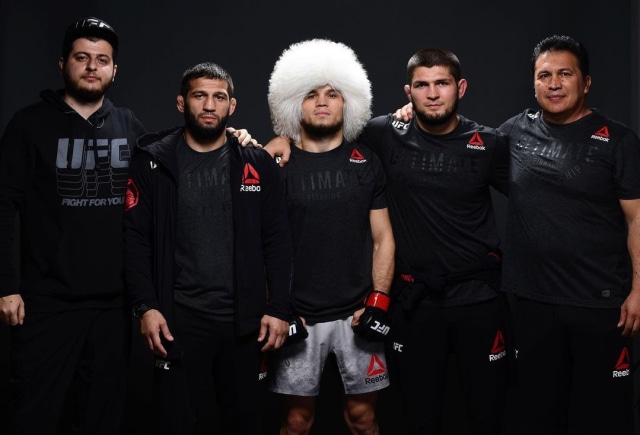Umar Nurmagomedov (tengah). Foto: Instagram Umar Nurmagomedov