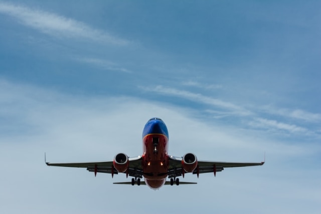 Pesawat adalah alat transportasi udara. Foto: Unsplash