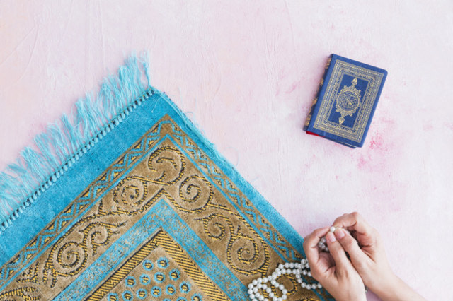 Dzikir Subhanallaha Wabihamdihi . Foto: Pixabay