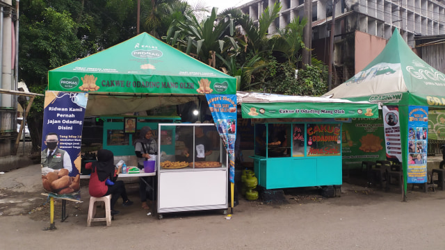 Suasana di Odading Mang Oleh, Bandung, Senin (25/1).  Foto: Rachmadi Rasyad/kumparan