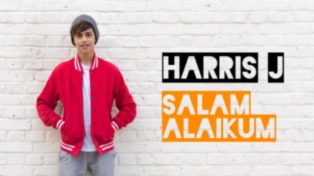 Cuplikan video klip Assalamualaikum/Salam Alaikum Harris J. Sumber: Youtube