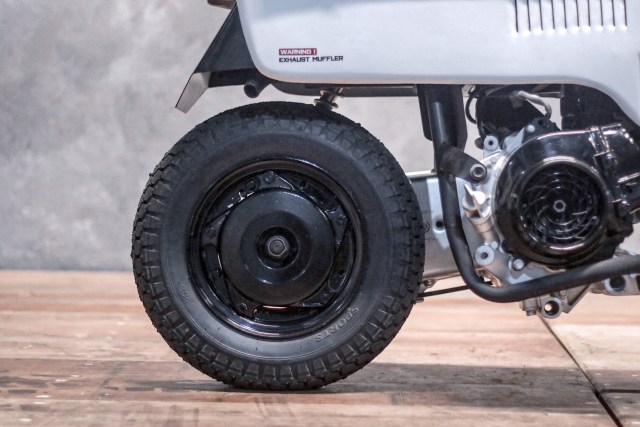 Tampilan velg belakang Honda Motocompo berbasis BeAT. Foto: Jubetor Indonesia