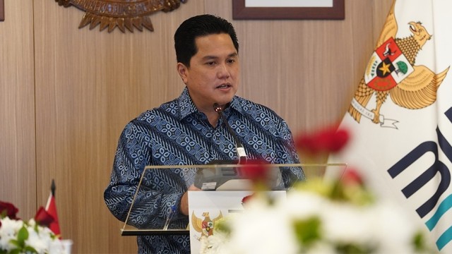 Menteri BUMN Erick Thohir lantik pejabat di Kementerian BUMN, Rabu (27/1).  Foto: Kementerian BUMN