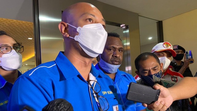 Ketua Bidang Hukum DPP KNPI Medi Lubis di Bareskrim Polri. Foto: Dok. Istimewa