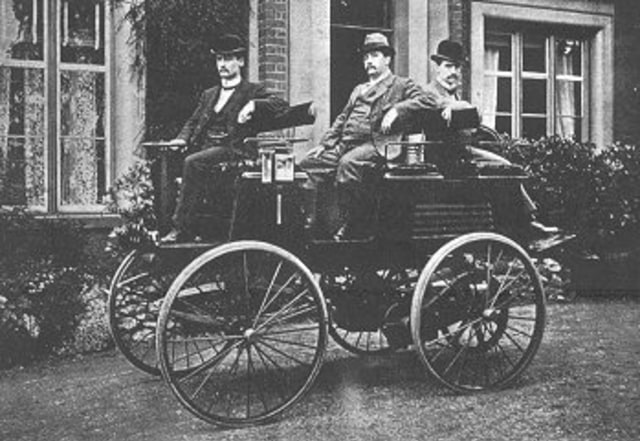 Mobil listrik sederhana Thomas Parker tahun 1884. (Foto: Dok. energy.gov)