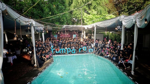 Kumpul-kumpul awak kumparan.