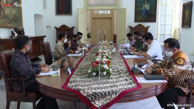 Presiden Jokowi Pimpin Ratas tentang Pendisiplinan Melawan Covid-19, Istana Kepresidenan Bogor. Foto: Youtube/@Sekretariat Presiden