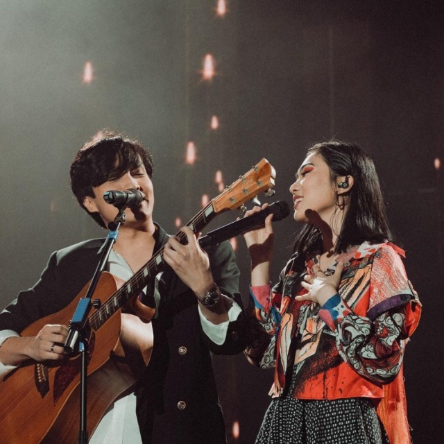 Isyana Sarasvati dan Rayhan Maditra. foto: Instagram @isyanasarasvati