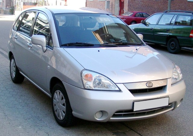 Suzuki Aerio. dok. Wikimedia