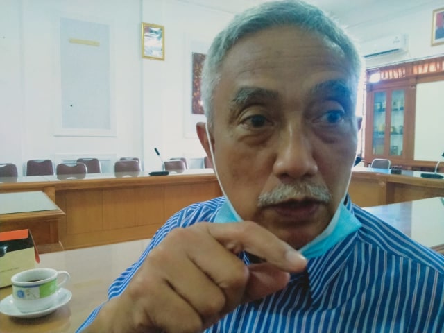 Ketua Komisi II DPRD Kota Cirebon Watid Shariar. (Juan)